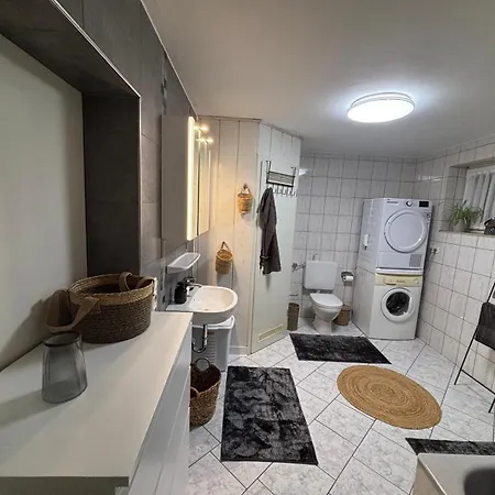 Διαμέρισμα Eifelruhe 3 In - Ideal Fuer Familien Und Paare Mit Hund - Voll Ausgestattete Kueche Und Zwei Schlafzimmer